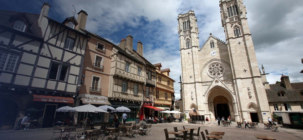 ASR Nettoyage Chalon-sur-Saône - Entretien Professionnel pour Bureaux et Commerces